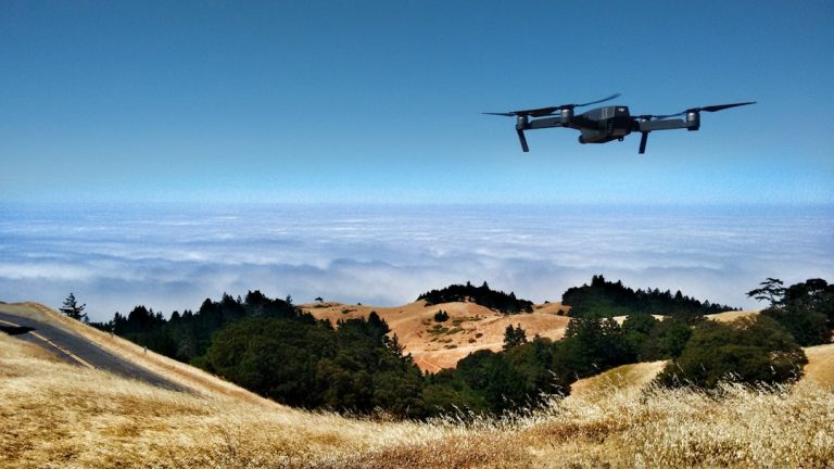 Dron utilizado como plataforma aérea para levantamientos topográficos y LiDAR
